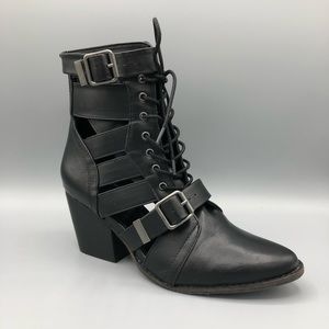 Coconuts by Matisse edgy buckle boots